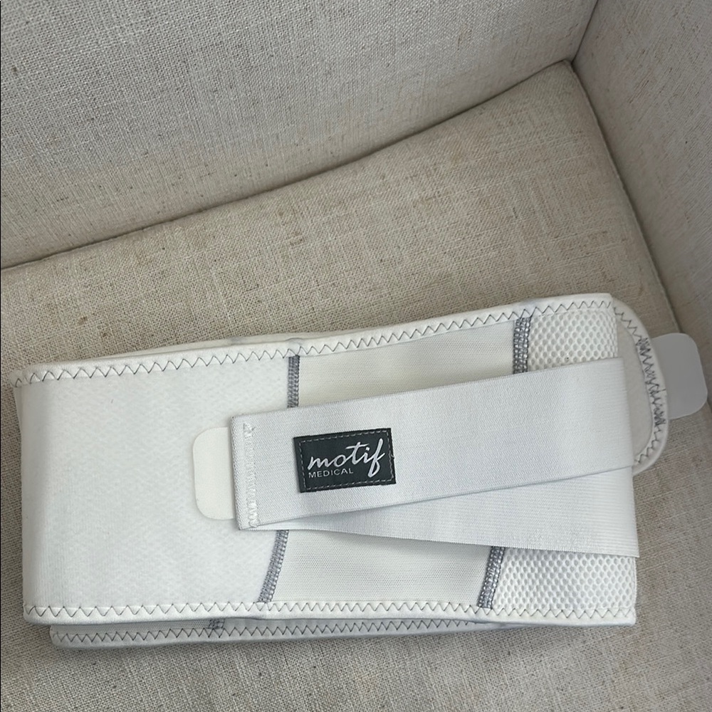 Motif Medical White Abdominal Binder Belly Band for Pregnancy and Postpartum